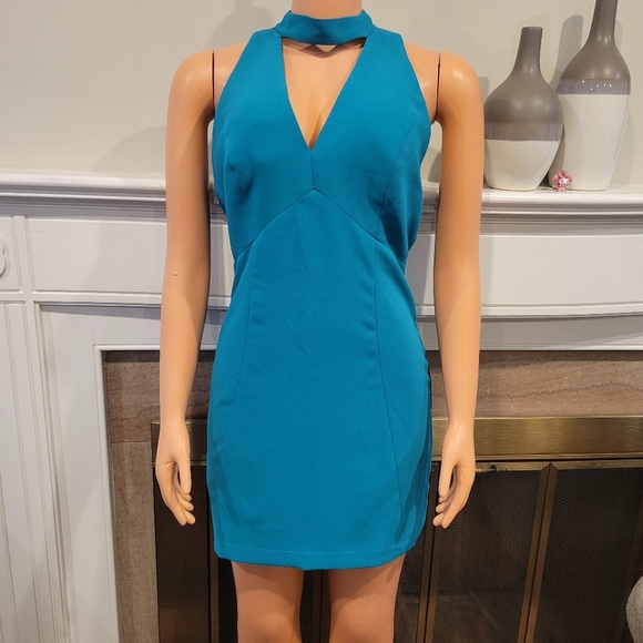 Amanda uprichard Dress size small. - Picture 3 of 9